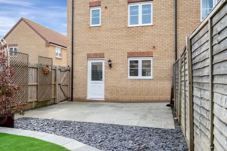 4 bedroom Terraced House for sale in Blackwater Road, Barleythorpe, LE15