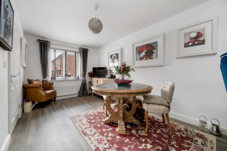 4 bedroom Semi-detached house for sale in Blackwater Road, Barleythorpe, LE15