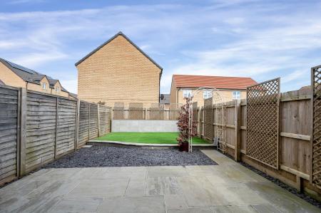 4 bedroom Terraced House for sale in Blackwater Road, Barleythorpe, LE15
