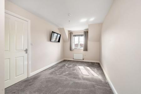 4 bedroom Terraced House for sale in Blackwater Road, Barleythorpe, LE15