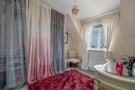 4 bedroom Semi-detached house for sale in Blackwater Road, Barleythorpe, LE15