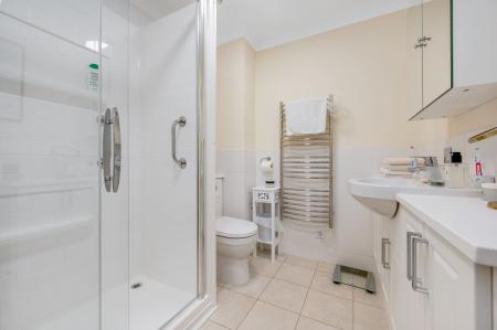 3 bedroom Detached house for sale in Alwyne Close, Oakham, LE15