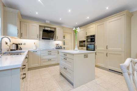 3 bedroom Detached house for sale in Alwyne Close, Oakham, LE15