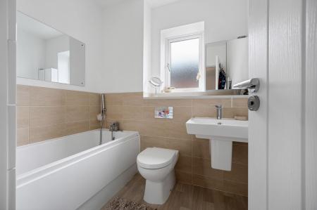 4 bedroom Detached house for sale in Begy Gardens, Greetham, LE15