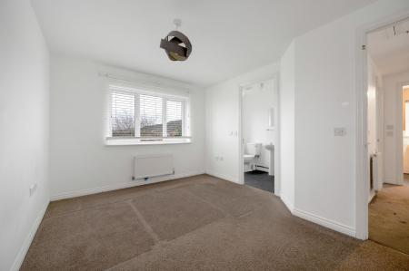 4 bedroom Detached house for sale in Hectors Way, Oakham, LE15