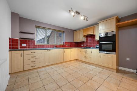 4 bedroom Detached house for sale in Hectors Way, Oakham, LE15