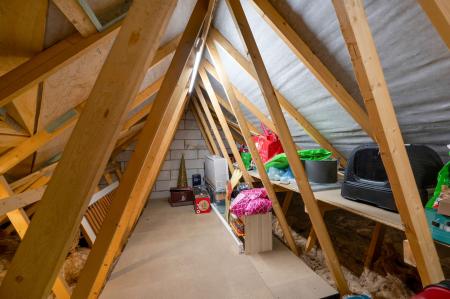 3 bedroom Semi-detached house for sale in Tollesbury Avenue, Barleythorpe, LE15