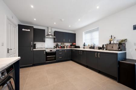 3 bedroom Semi-detached house for sale in Tollesbury Avenue, Barleythorpe, LE15