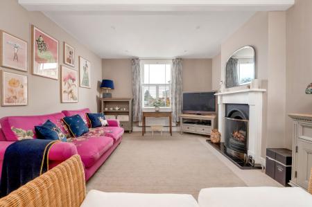 4 bedroom Terraced House for sale in West Road, Oakham, LE15