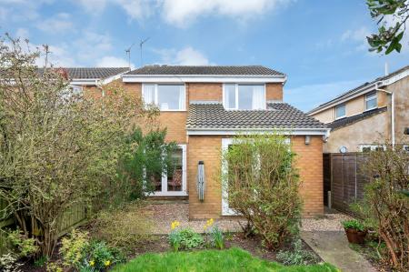 3 bedroom Detached house for sale in Irwell Close, Oakham, LE15