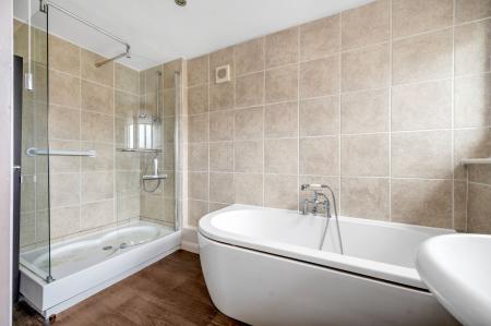 3 bedroom Detached house for sale in Irwell Close, Oakham, LE15