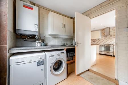 3 bedroom Detached house for sale in Irwell Close, Oakham, LE15