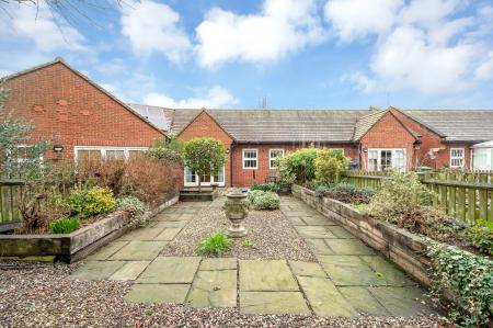 1 bedroom Terraced bungalow for sale in Huntsmans Drive, Oakham, LE15
