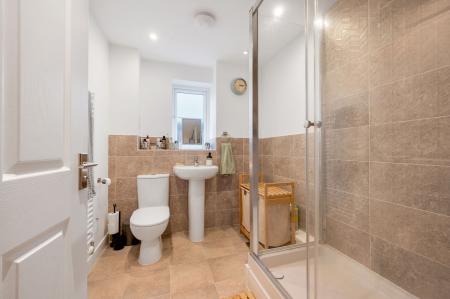 2 bedroom Flat for sale in Stud Road, Barleythorpe, LE15