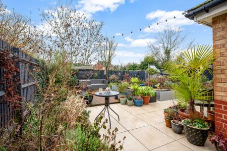 3 bedroom Detached house for sale in Tabberer Close, Oakham, LE15