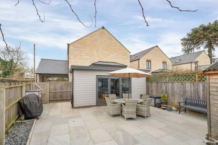 3 bedroom Detached house for sale in Seaton Road, Glaston