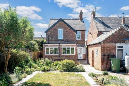 3 bedroom Detached house for sale in Station Road, Oakham, LE15