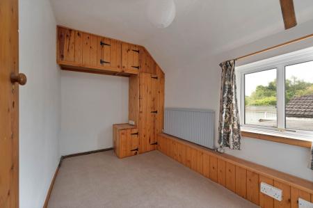 4 bedroom Semi-detached house for sale in The Nook, Whissendine, LE15