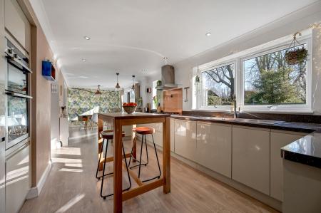 4 bedroom Detached house for sale in Schofield Road, Oakham, LE15