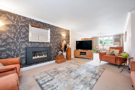 4 bedroom Detached house for sale in Welland Way, Oakham, LE15