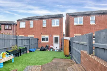 2 bedroom Semi-detached house for sale in Kings Road, Oakham, LE15