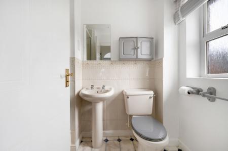 3 bedroom Detached house for sale in Livingstone Close, Oakham, LE15