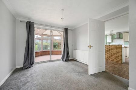 4 bedroom Detached house for sale in Edmonton Way, Oakham, LE15