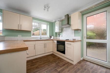 4 bedroom Detached house for sale in Edmonton Way, Oakham, LE15