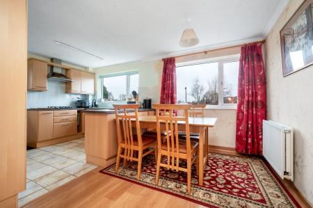 2 bedroom Semi-detached house for sale in Welland Way, Oakham, LE15