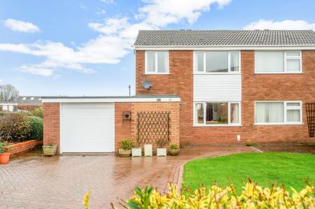 2 bedroom Semi-detached house for sale in Welland Way, Oakham, LE15