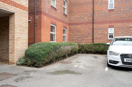 2 bedroom Flat for sale in The Sidings, Oakham, LE15