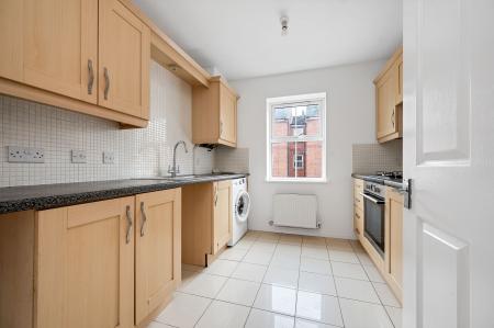 2 bedroom Flat for sale in The Sidings, Oakham, LE15