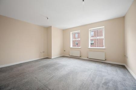 2 bedroom Flat for sale in The Sidings, Oakham, LE15