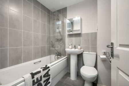 2 bedroom Terraced House for sale in Blackwater Road, Barleythorpe, LE15