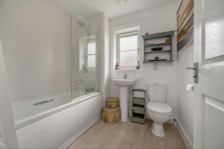 3 bedroom Terraced House for sale in Bayleys Close, Empingham, LE15