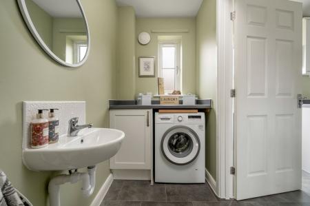 3 bedroom Terraced House for sale in Bayleys Close, Empingham, LE15