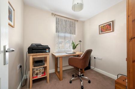 5 bedroom Detached house for sale in Blacksmiths Avenue, Barleythorpe, LE15