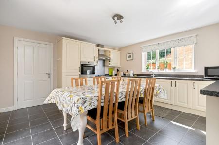 5 bedroom Detached house for sale in Blacksmiths Avenue, Barleythorpe, LE15