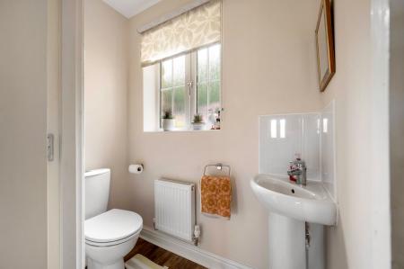 5 bedroom Detached house for sale in Blacksmiths Avenue, Barleythorpe, LE15