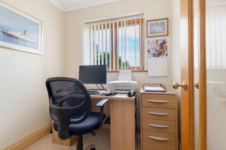 4 bedroom Detached house for sale in Twitchbed Lane, Uppingham, LE15