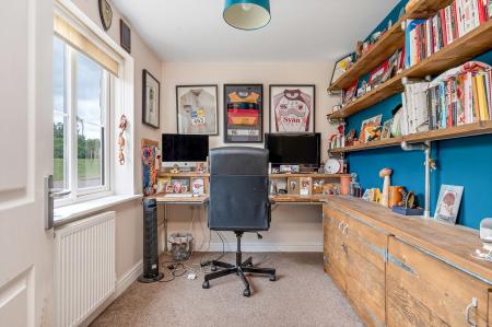 4 bedroom Detached house for sale in Gretton Street, Barleythorpe, LE15