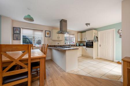 4 bedroom Detached house for sale in Gretton Street, Barleythorpe, LE15