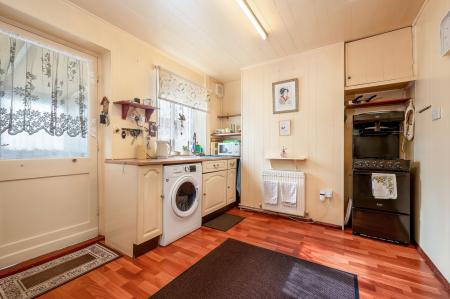 3 bedroom Semi-detached house for sale in Cold Overton Road, Oakham