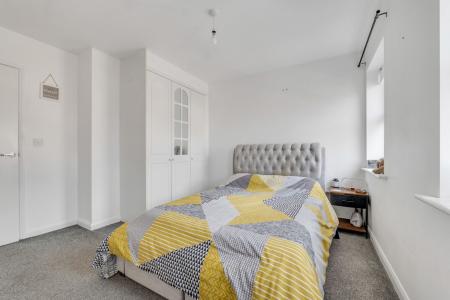 2 bedroom Flat for sale in Linnet Court, Uppingham, LE15