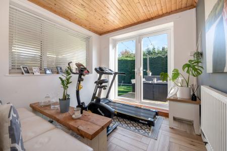 4 bedroom Detached house for sale in Kings Road, Oakham, LE15