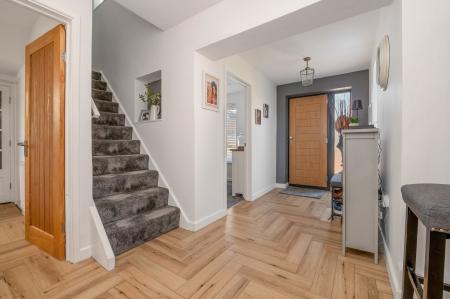 4 bedroom Detached house for sale in Kings Road, Oakham, LE15