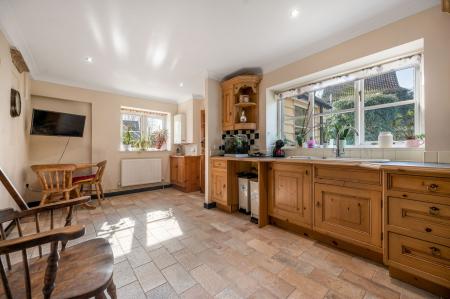 4 bedroom Detached house for sale in Main Street, Greetham, LE15