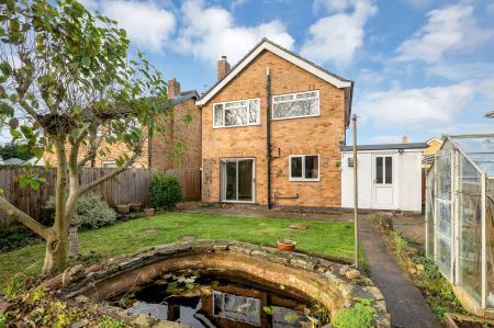 3 bedroom Detached house for sale in Fairfield Close, Langham, LE15