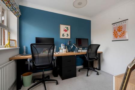 3 bedroom Detached house for sale in Gilmore Close, Oakham, LE15