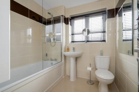 4 bedroom Detached house for sale in Aintree Avenue, Barleythorpe, LE15